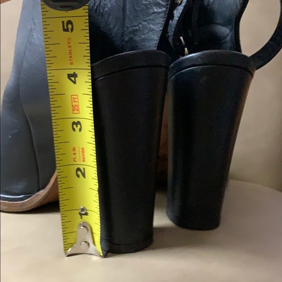 VINCE Slingback Boots. - Picture 6 of 6